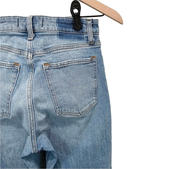 Abercrombie & Fitch The Mom High Rise Jeans - Picture 5 of 7